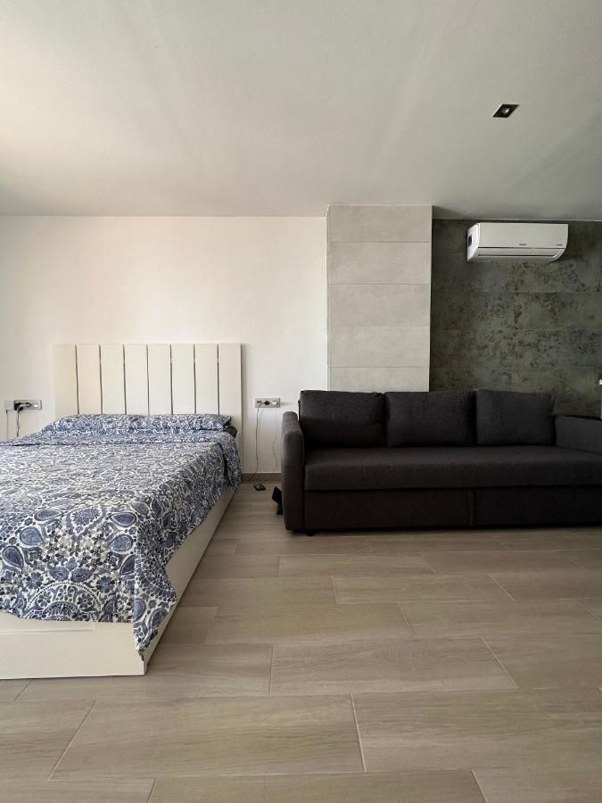 Studio Monserrate H Torrevieja Exteriör bild